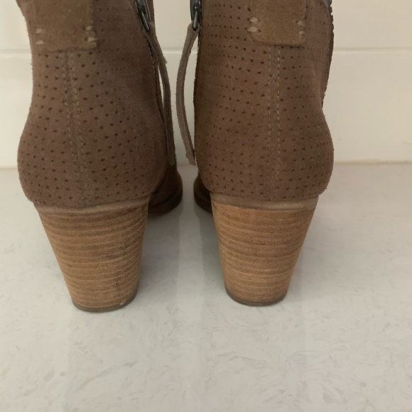 Taupe Dolce Vita perforated suede ankle boots - Picture 5 of 7